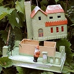 Click this link, then and scroll down to August to learn more about this 'delicious' collectible from 'Papa Ted's Place.'