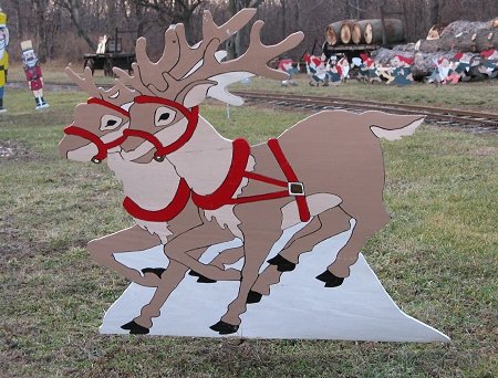 Folk Art Outside Santa Displays, from Family Christmas Online™